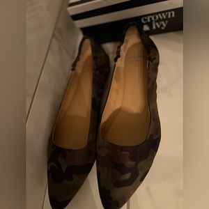 Crown & ivy flats camouflage Size 9
